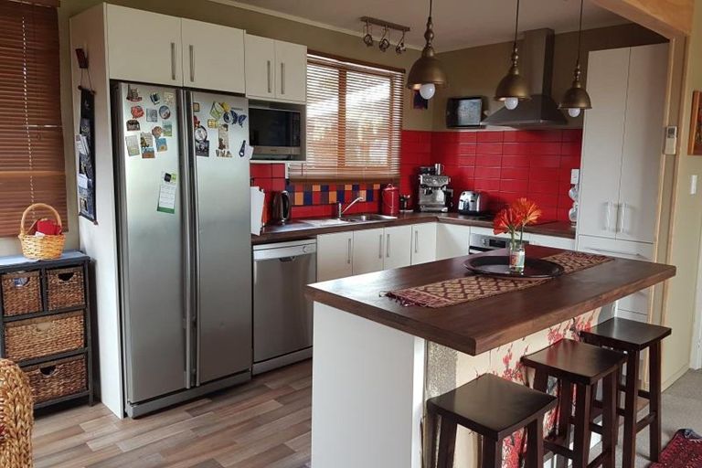 Photo of property in 16 Handforth Street, Onerahi, Whangarei, 0110