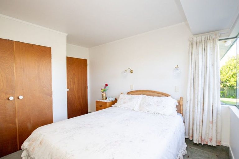 Photo of property in 15 Walton Place, Ngatea, 3503