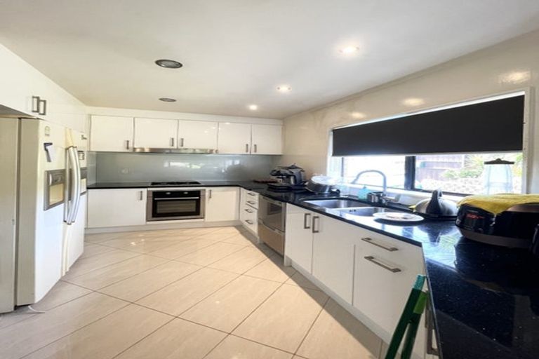 Photo of property in 2 Centorian Drive, Windsor Park, Auckland, 0632