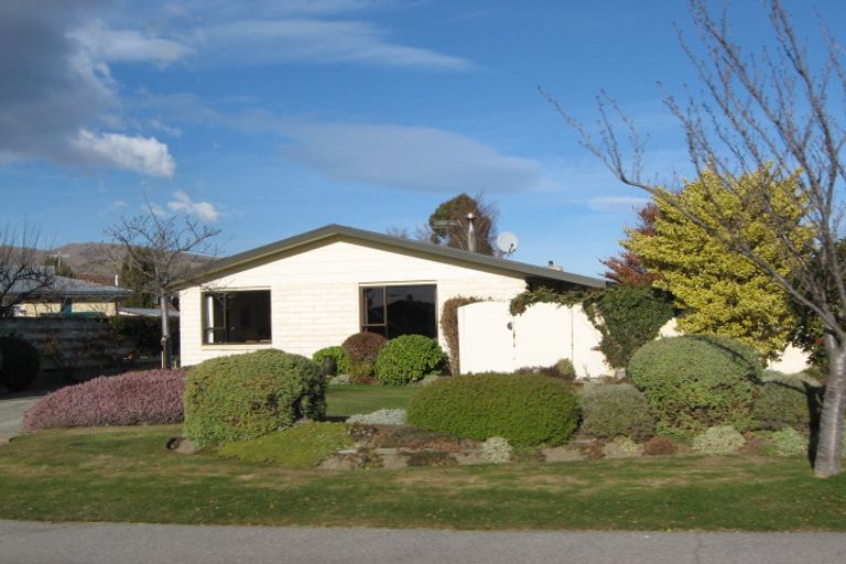 Photo of property in 80 Molyneux Avenue, Cromwell, 9310