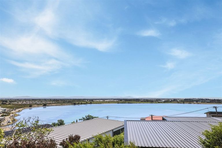 Photo of property in 31 Cannon Hill Crescent, Mount Pleasant, Christchurch, 8081