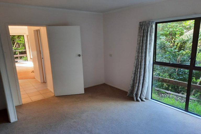 Photo of property in 23 Pluto Place, Beach Haven, Auckland, 0626