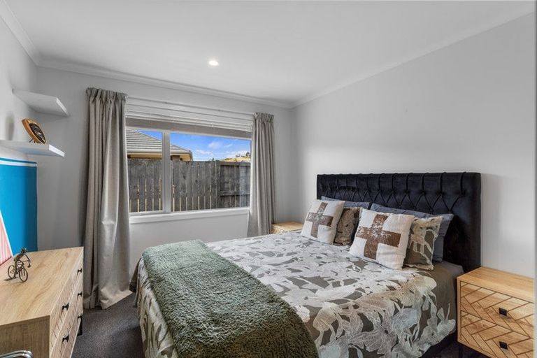 Photo of property in 12 Bragato Way, Te Kauwhata, 3710