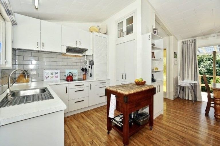 Photo of property in 5 Mountbatten Place, Te Puke, 3119