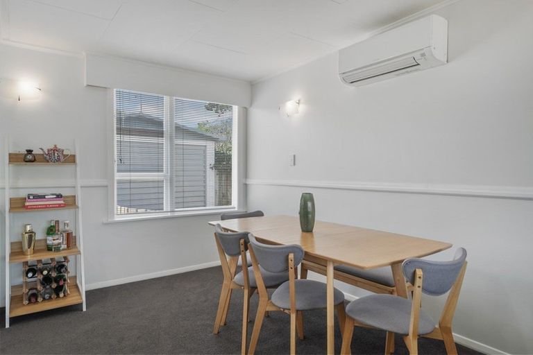 Photo of property in 36 Gray Avenue, Paraparaumu Beach, Paraparaumu, 5032