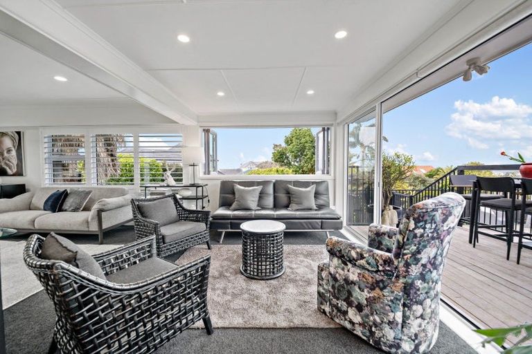 Photo of property in 81 Bleakhouse Road, Howick, Auckland, 2014