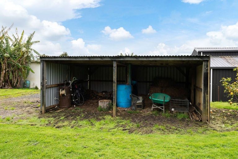 Photo of property in 458 Pukehuia Road, Tangiteroria, 0381