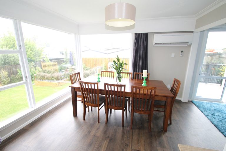 Photo of property in 12 Esk Place, Mosgiel, 9024