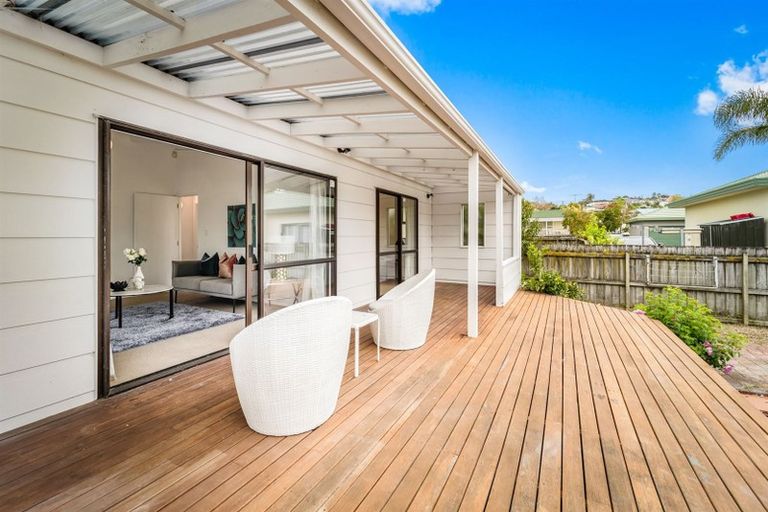 Photo of property in 112b Brightside Road, Stanmore Bay, Whangaparaoa, 0932