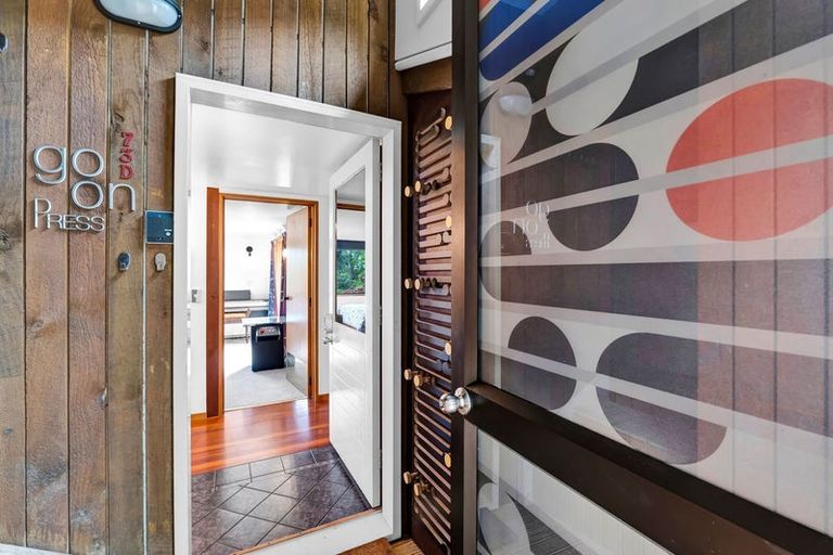 Photo of property in 73d Govett Avenue, Frankleigh Park, New Plymouth, 4310