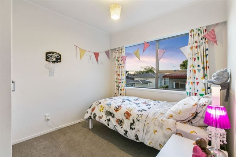 Photo of property in 1/1a Gordon Avenue, Forrest Hill, Auckland, 0620
