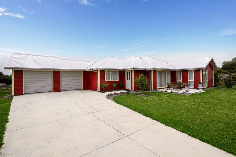 Photo of property in 4 Pukeko Way, Amberley, 7410