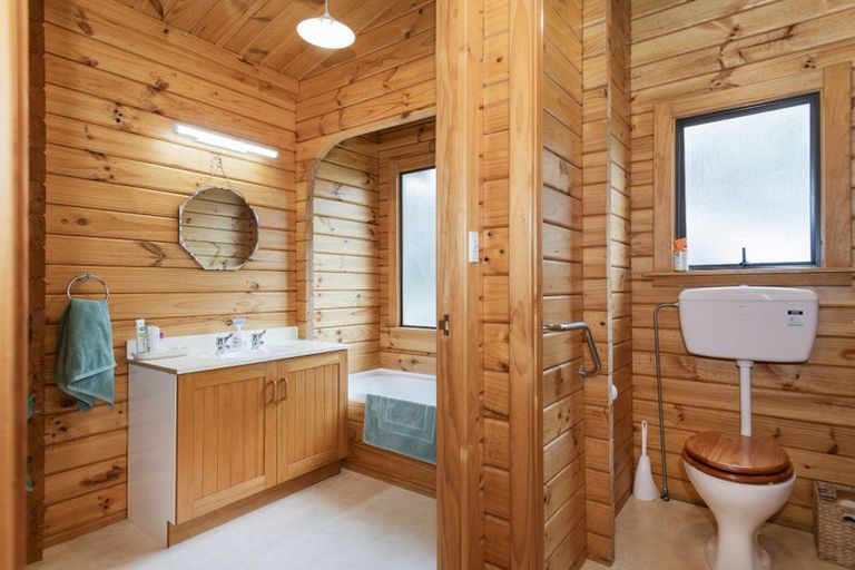 Photo of property in 1 Adams Road, Whataupoko, Gisborne, 4010