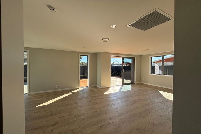 Photo of property in 95a Thompson Street, Leamington, Cambridge, 3432