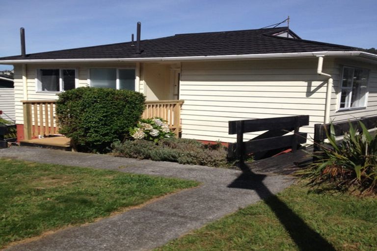 Photo of property in 47 Chartwell Drive, Crofton Downs, Wellington, 6035