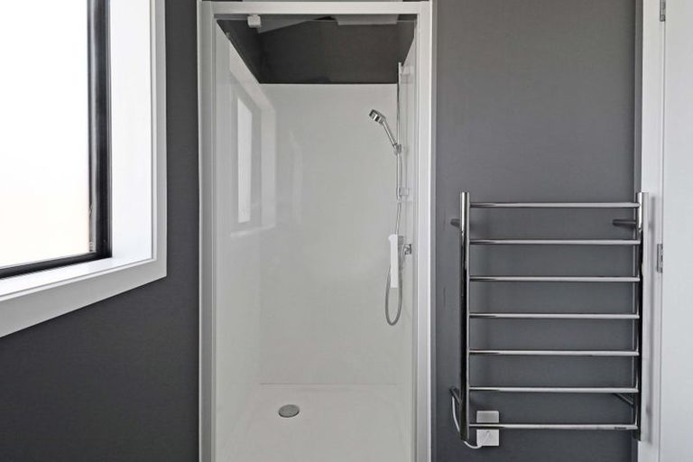 Photo of property in 130b Wellington Road, Wainuiomata, Lower Hutt, 5014