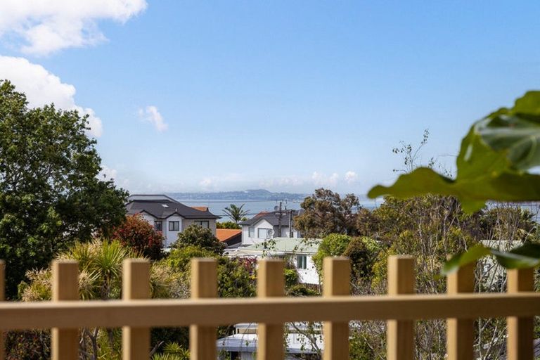 Photo of property in 1/43 Watea Road, Torbay, Auckland, 0630