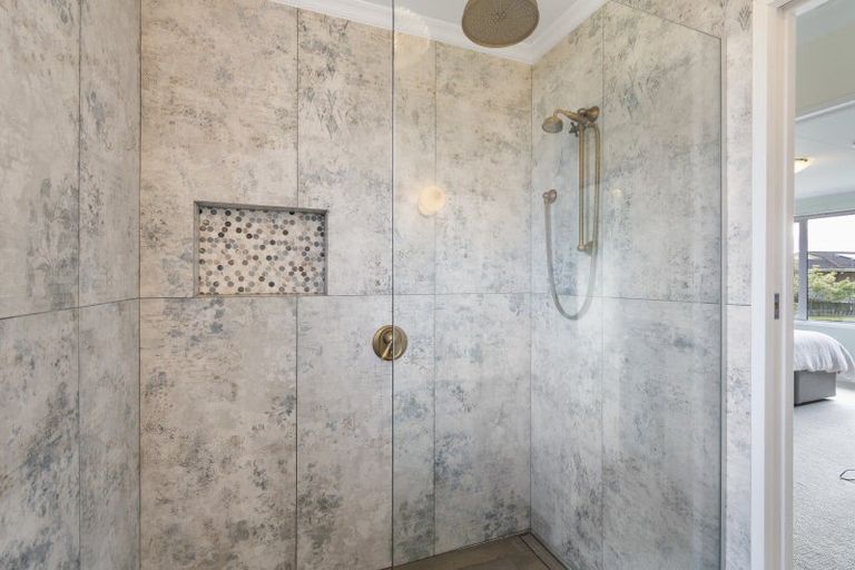 Photo of property in 10 Mansell Crescent, Bulls, 4818