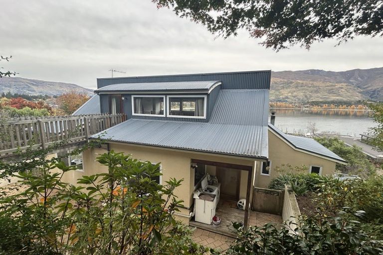 Photo of property in 59 Lakeside Road, Wanaka, 9305
