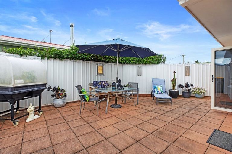 Photo of property in 496b Devonport Road, Tauranga South, Tauranga, 3112