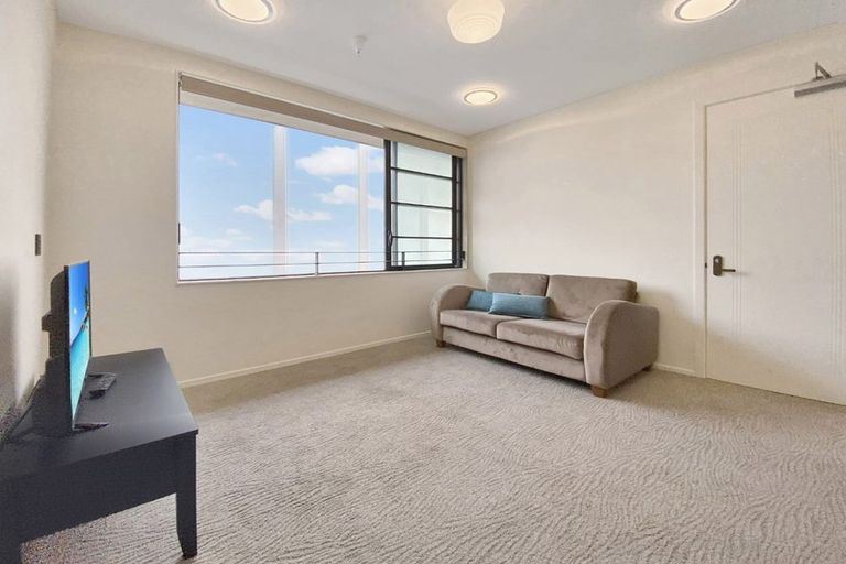 Photo of property in 209/3 Roxburgh Street, Mount Victoria, Wellington, 6011