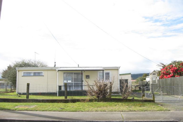 Photo of property in 19 Kowhai Street, Mangakino, 3421