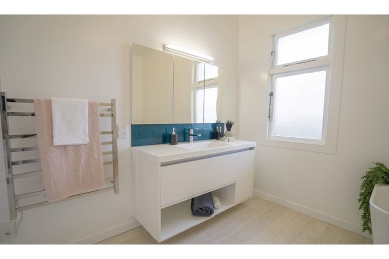 Photo of property in 84 Melbourne Street, Windsor, Invercargill, 9810