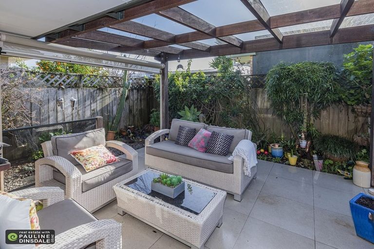 Photo of property in 2 Mercer Street, Kensington, Whangarei, 0112