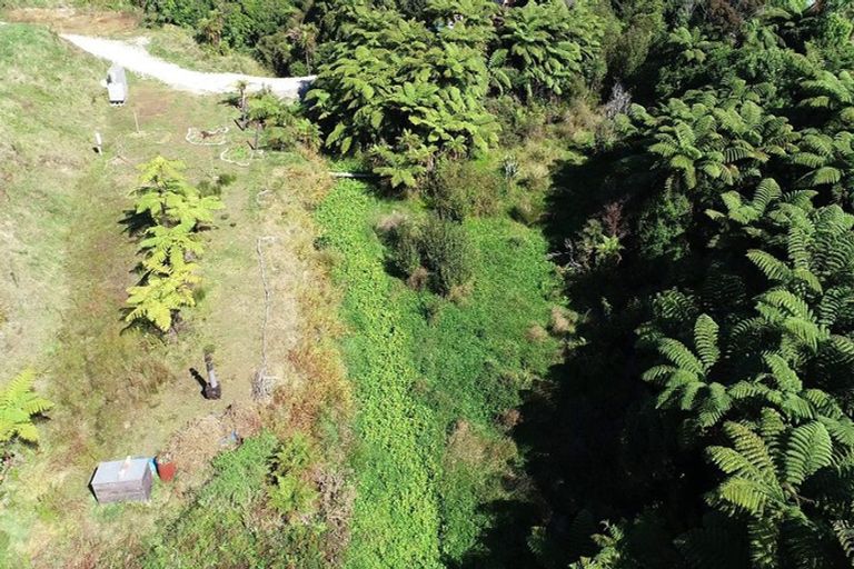 Photo of property in 9 Omau Road, Cape Foulwind, Westport, 7892