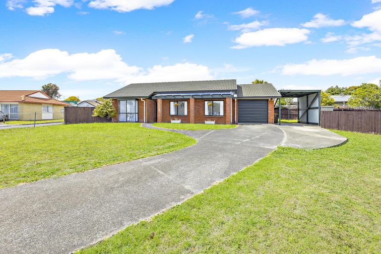 Photo of property in 34 Horlicks Place, Randwick Park, Auckland, 2105