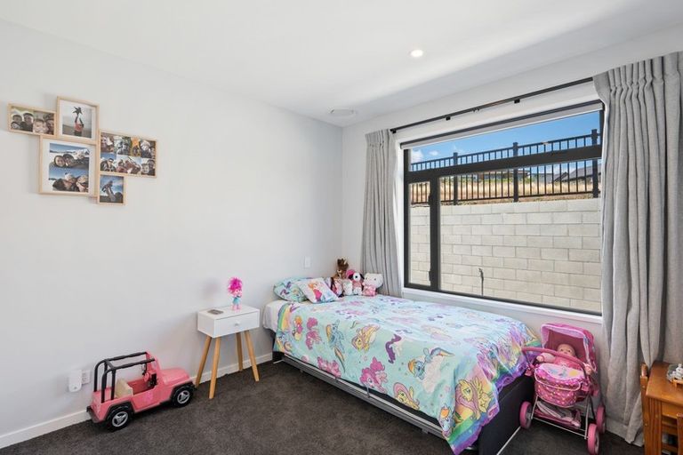 Photo of property in Meadowstone Alpha Series, 28 Sapphire Spring Rise, Wanaka, 9305