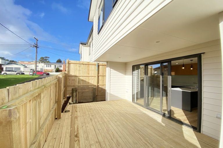 Photo of property in 16d Elliott Avenue, Bayview, Auckland, 0629