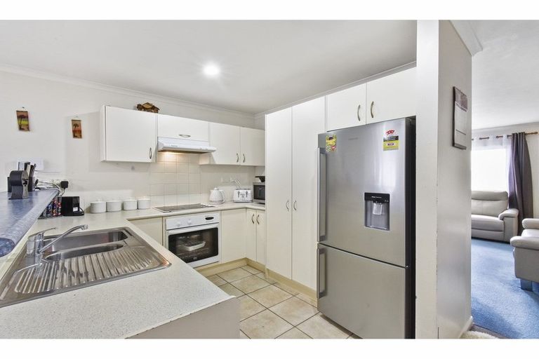 Photo of property in 44 Waimahia Avenue, Weymouth, Auckland, 2103