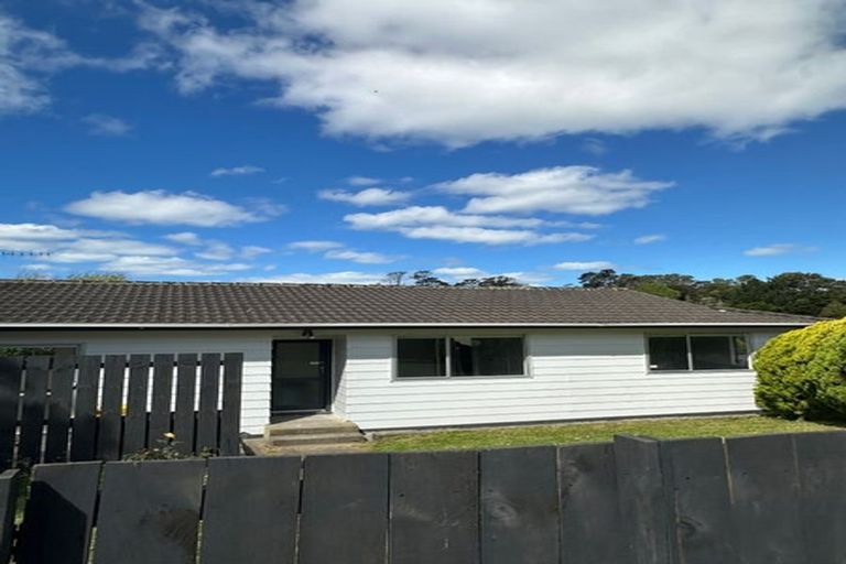 Photo of property in 32 Vandeleur Avenue, Birkdale, Auckland, 0626