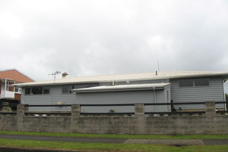 Photo of property in 1 Sunnyside Street, Onerahi, Whangarei, 0110