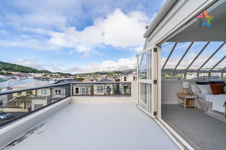 Photo of property in Mcfarlane Mews, 7/2 Mcfarlane Street, Mount Victoria, Wellington, 6011
