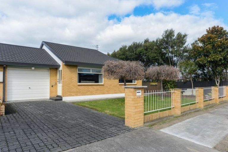 Photo of property in 4b Gow Street, Waipukurau, 4200