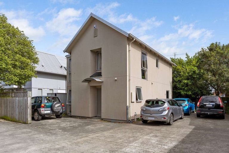 Photo of property in 108b Elizabeth Street, Riccarton, Christchurch, 8041