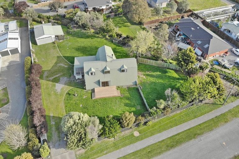 Photo of property in 20 Osborne Road, Amberley, 7410