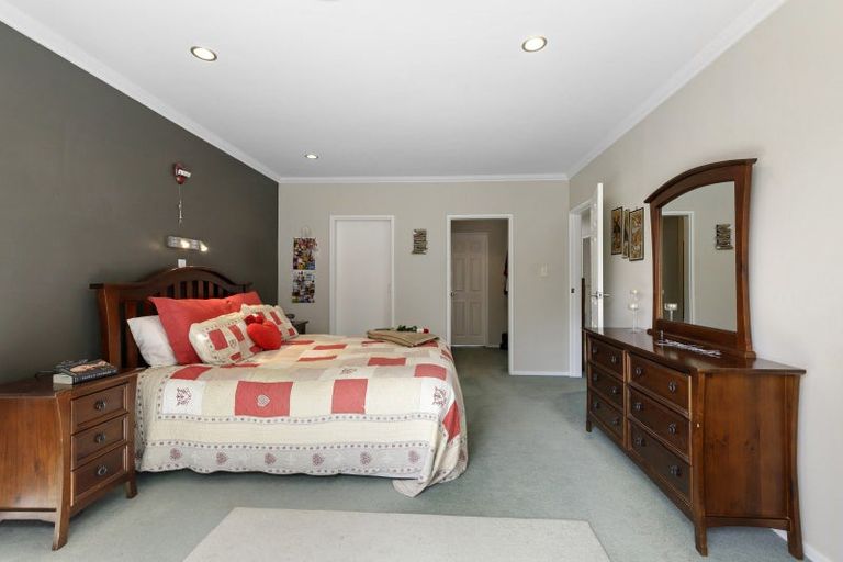 Photo of property in 19 Rondane Place, Tirohanga, Lower Hutt, 5010