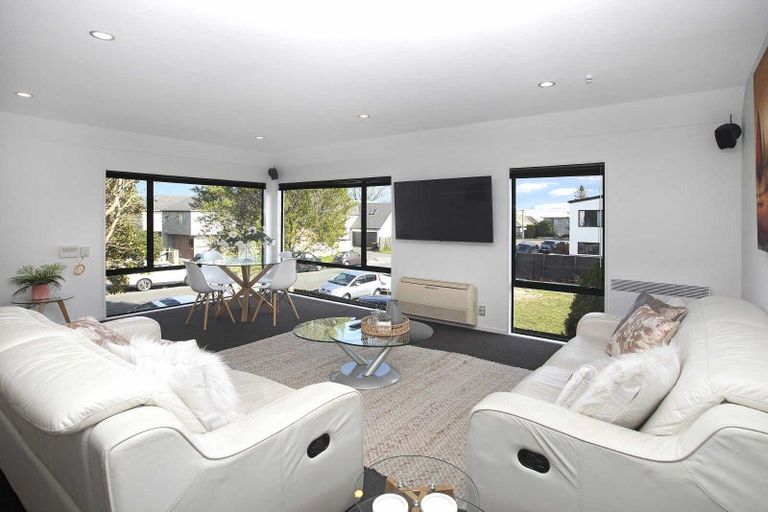 Photo of property in 1/89 Brockworth Place, Riccarton, Christchurch, 8011