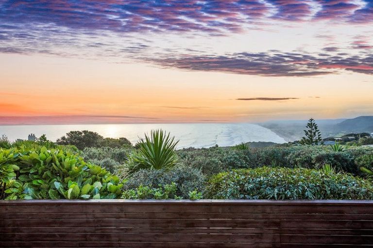 Photo of property in 77 Waitea Road, Muriwai, 0881