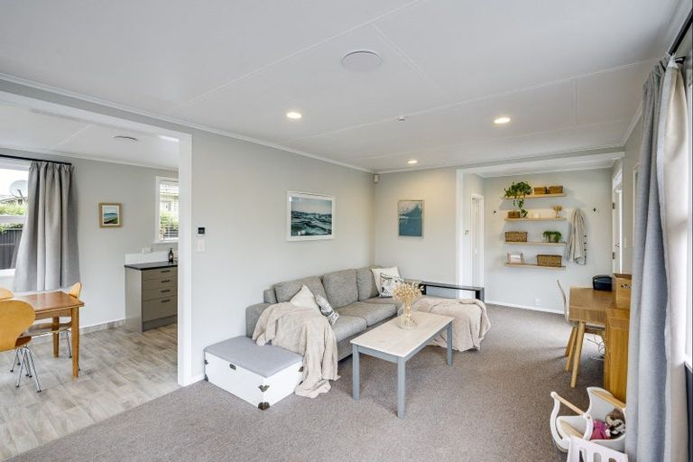 Photo of property in 21 Upham Street, Havelock North, 4130