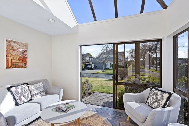 Photo of property in 1 Audley Gate, Avonhead, Christchurch, 8042