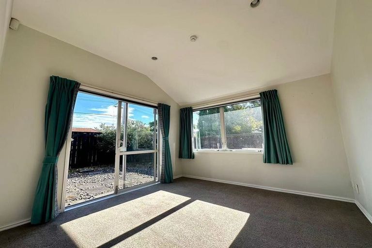 Photo of property in 63 Awamutu Grove, Waiwhetu, Lower Hutt, 5010