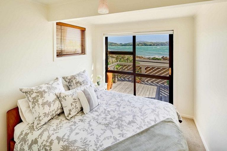 Photo of property in 19 Moana Road, Plimmerton, Porirua, 5026