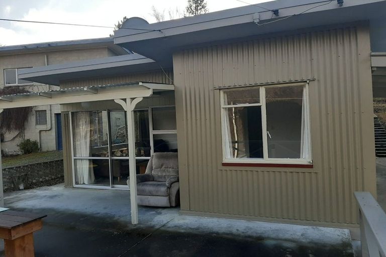 Photo of property in 56 Letts Gully Road, Letts Gully, Alexandra, 9393