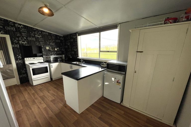 Photo of property in 1 Allan Street, Waiwera South, Clinton, 9584