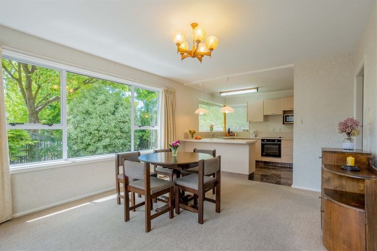 Photo of property in 39 Kent Lodge Avenue, Avonhead, Christchurch, 8042