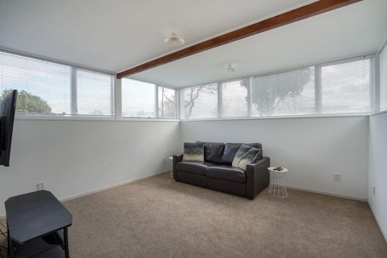 Photo of property in 704 Pioneer Highway, Takaro, Palmerston North, 4412